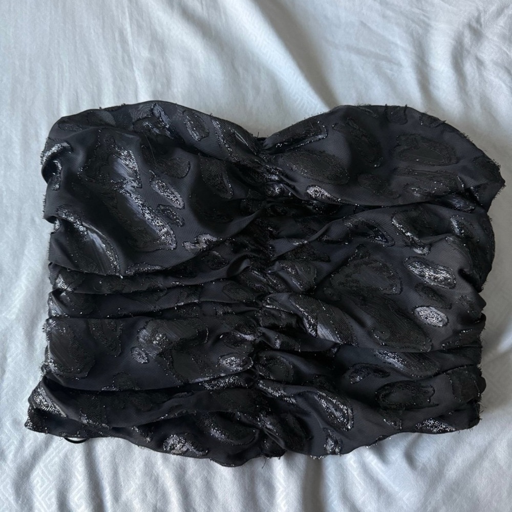 Elegant Black Strapless Top